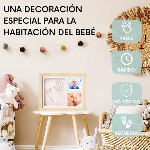 Marco madera huellas bebé